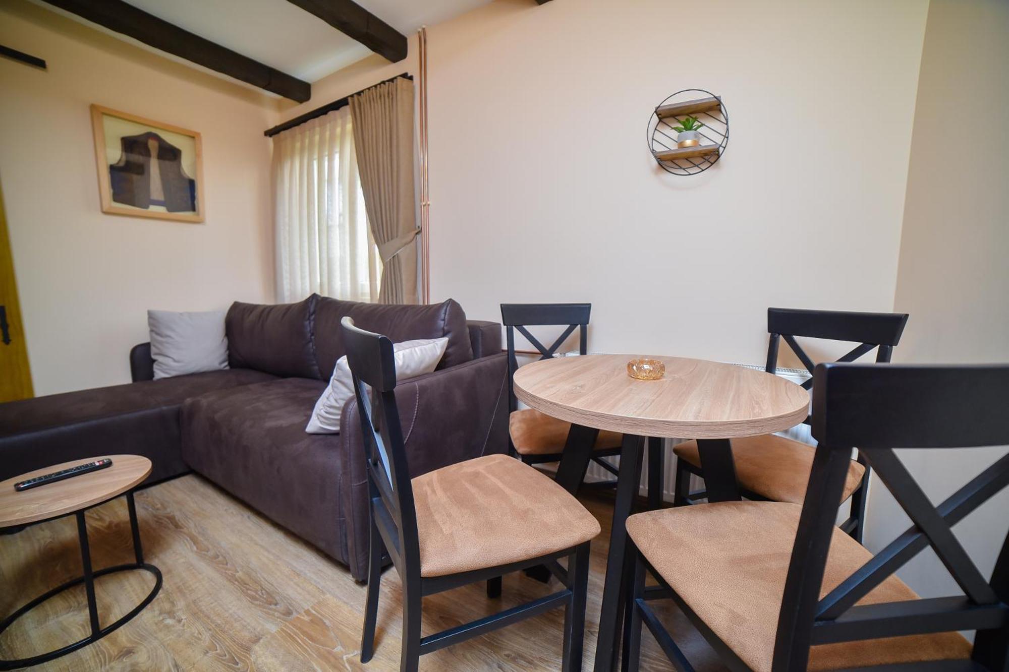 Stojic Apartment