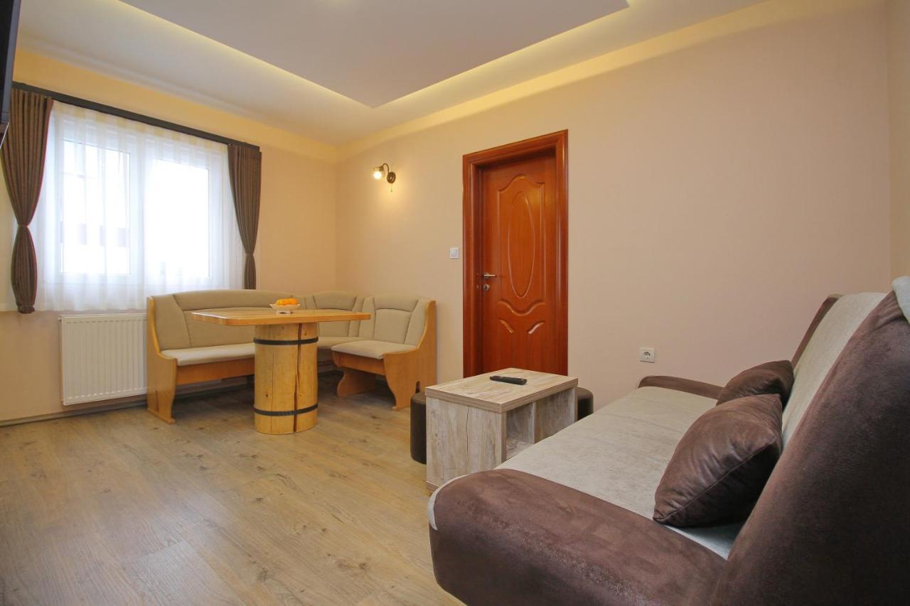 Stojic Apartment *